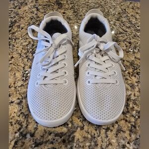 NWOT-Allbirds Tree Pipers